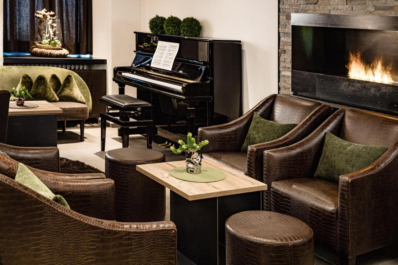 Boutique & Fashion Hotel Maciaconi - Gardenahotels Santa Cristina Val Gardena Exterior foto